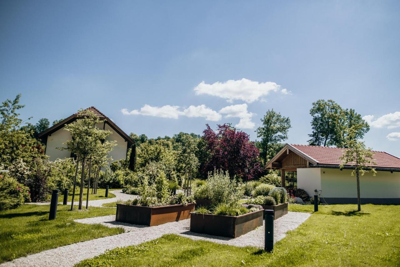 Angermuehle Landgasthof Altenmarkt an der Alz Ngoại thất bức ảnh