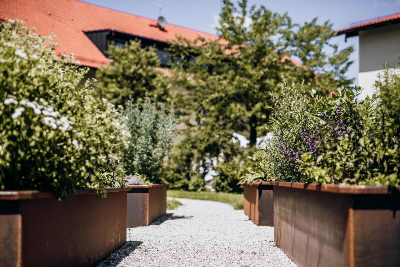 Angermuehle Landgasthof Altenmarkt an der Alz Ngoại thất bức ảnh